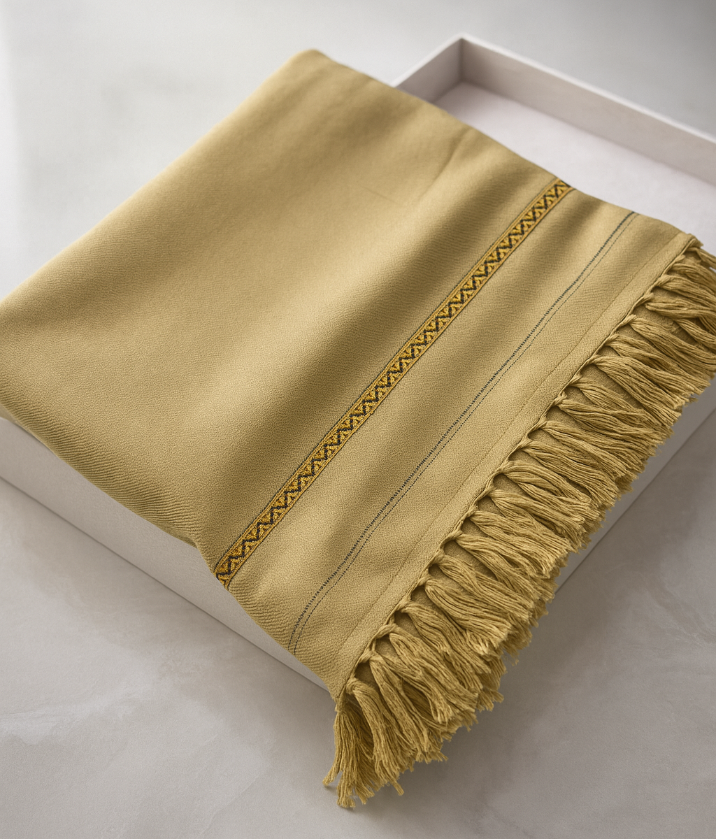 Premium Woolen Shawl By Pehnawa